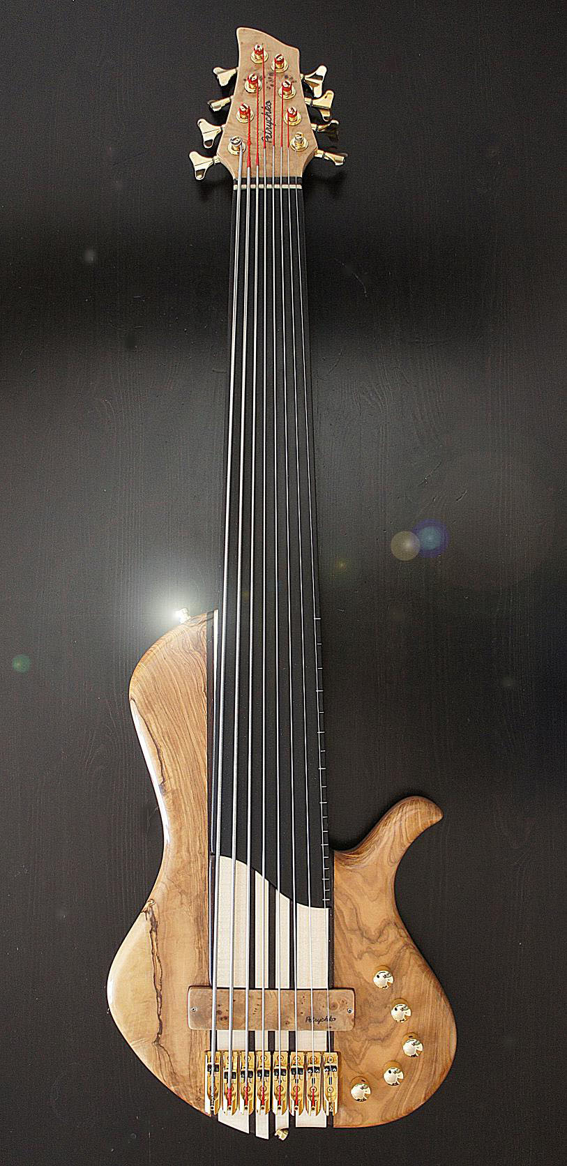 Basse 8 cordes
