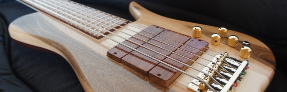 Bassse electrique sur mesure Luthier France