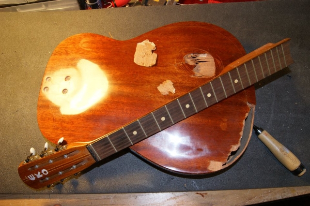 Luthier marseille restauration instrument